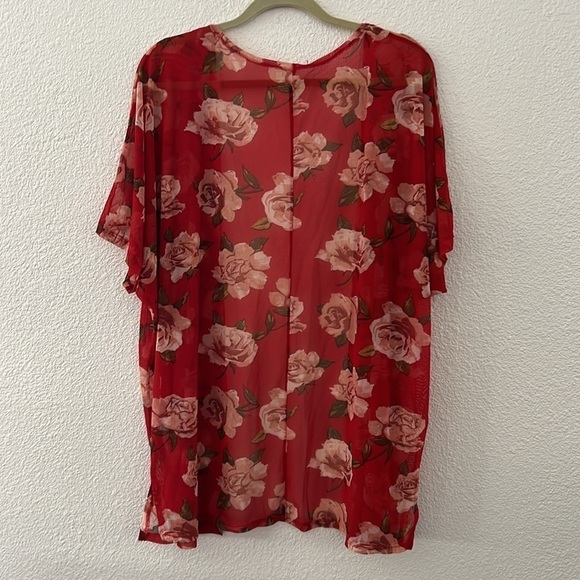 Women’s Red Floral Sheer Short Sleeve Cover Up - Picture 3 of 6